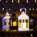 Декоративный фонарь с лампочкой, бронзовый корпус, размер 10.5х10.5х22,5 см, цвет ТЕПЛЫЙ БЕЛЫЙ